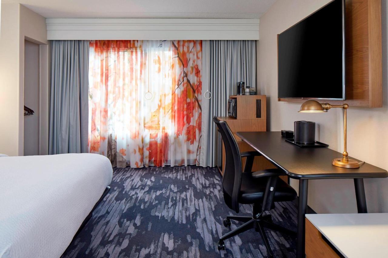 Fairfield Inn & Suites By Marriott Albany Airport Exterior photo