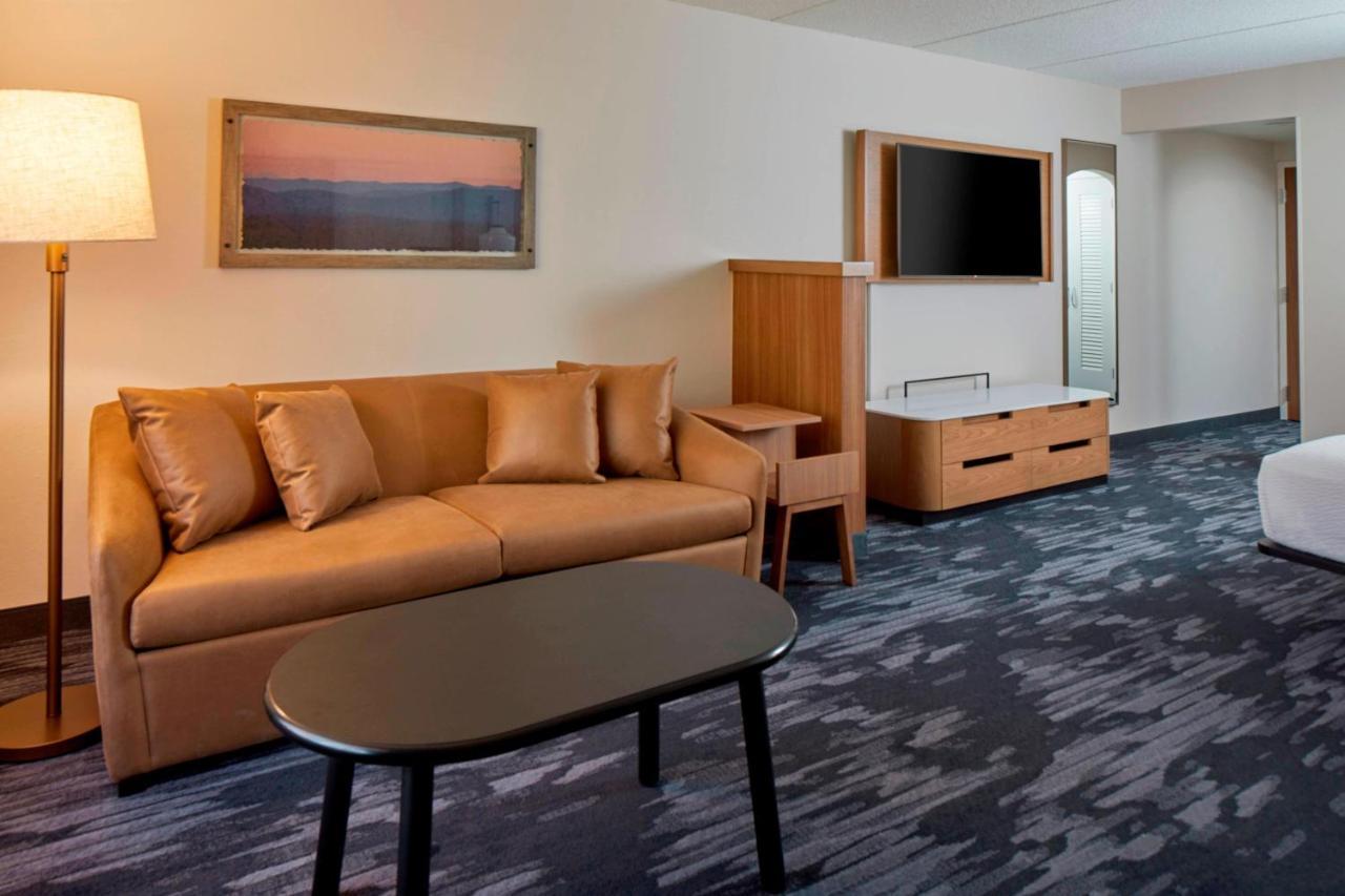 Fairfield Inn & Suites By Marriott Albany Airport Exterior photo