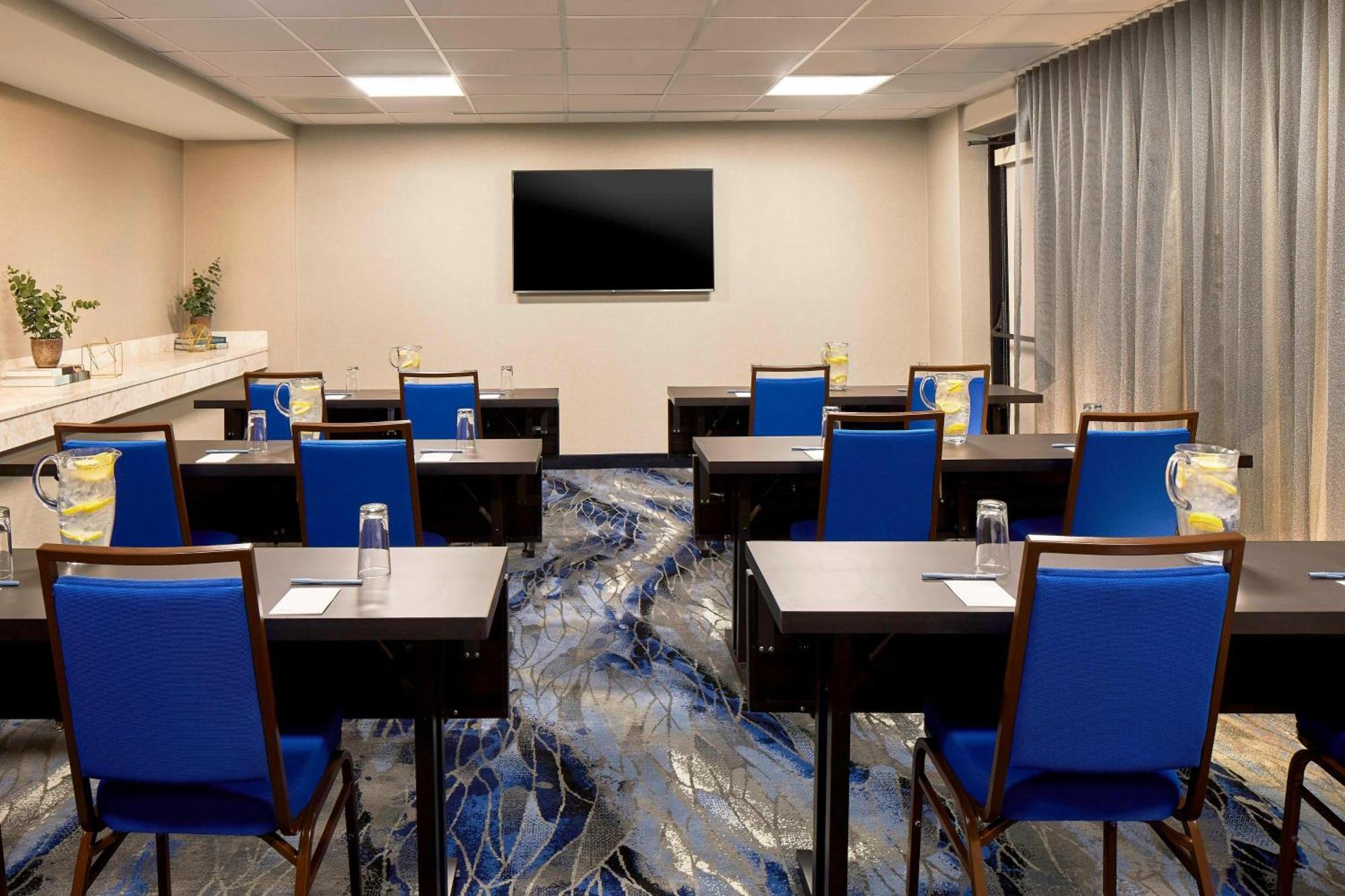 Fairfield Inn & Suites By Marriott Albany Airport Exterior photo