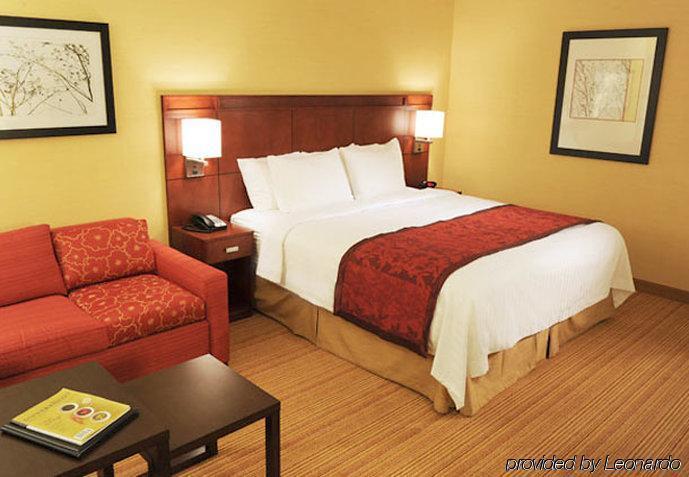 Fairfield Inn & Suites By Marriott Albany Airport Exterior photo