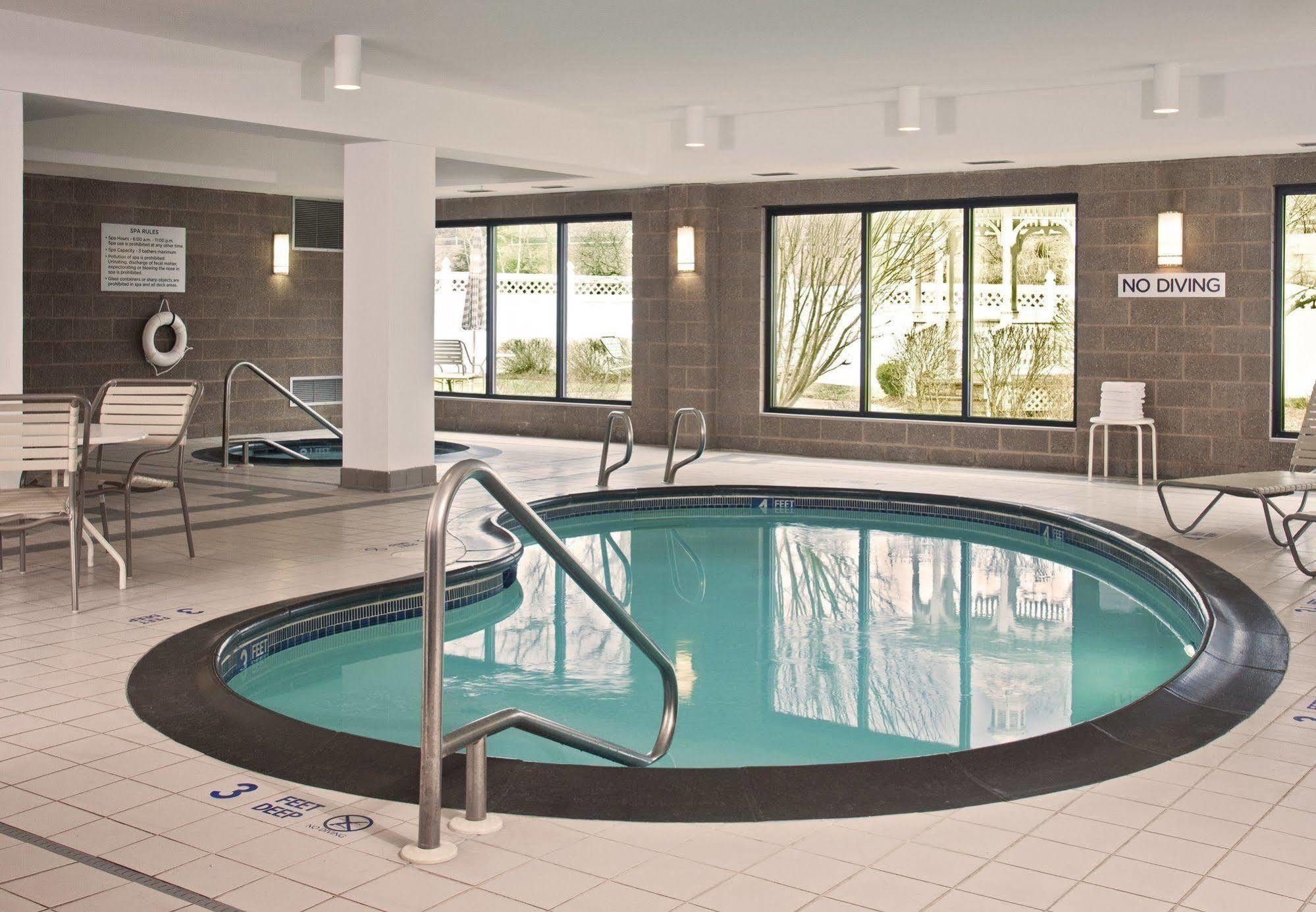 Fairfield Inn & Suites By Marriott Albany Airport Exterior photo