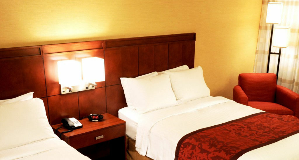Fairfield Inn & Suites By Marriott Albany Airport Exterior photo